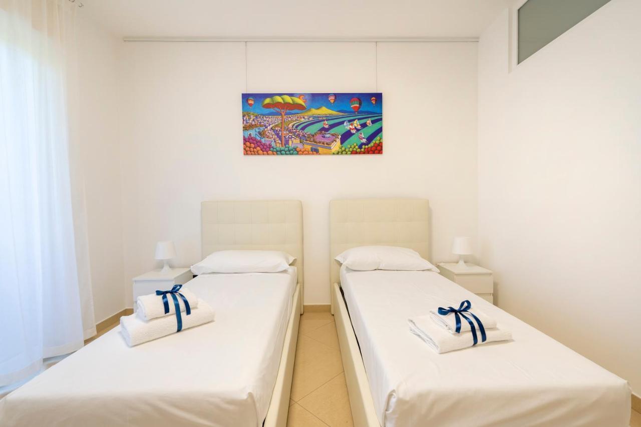 Boscoincitta Apt With Garage And Whirlpool Tub 바리 외부 사진