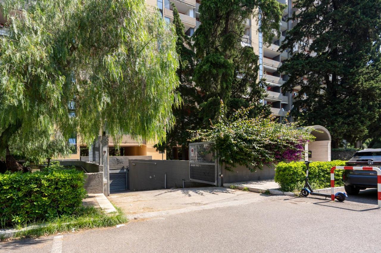 Boscoincitta Apt With Garage And Whirlpool Tub 바리 외부 사진