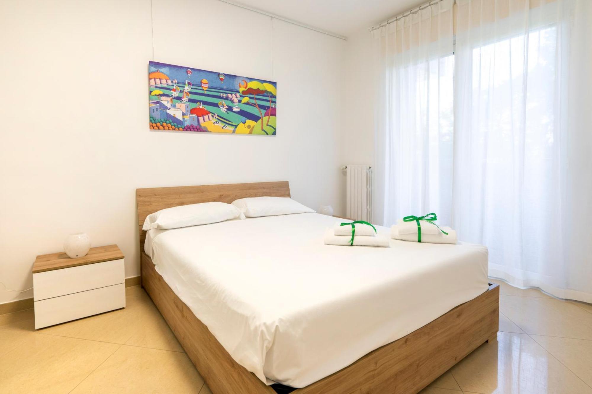 Boscoincitta Apt With Garage And Whirlpool Tub 바리 외부 사진
