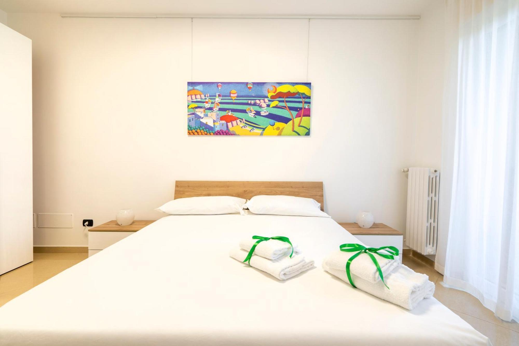 Boscoincitta Apt With Garage And Whirlpool Tub 바리 외부 사진