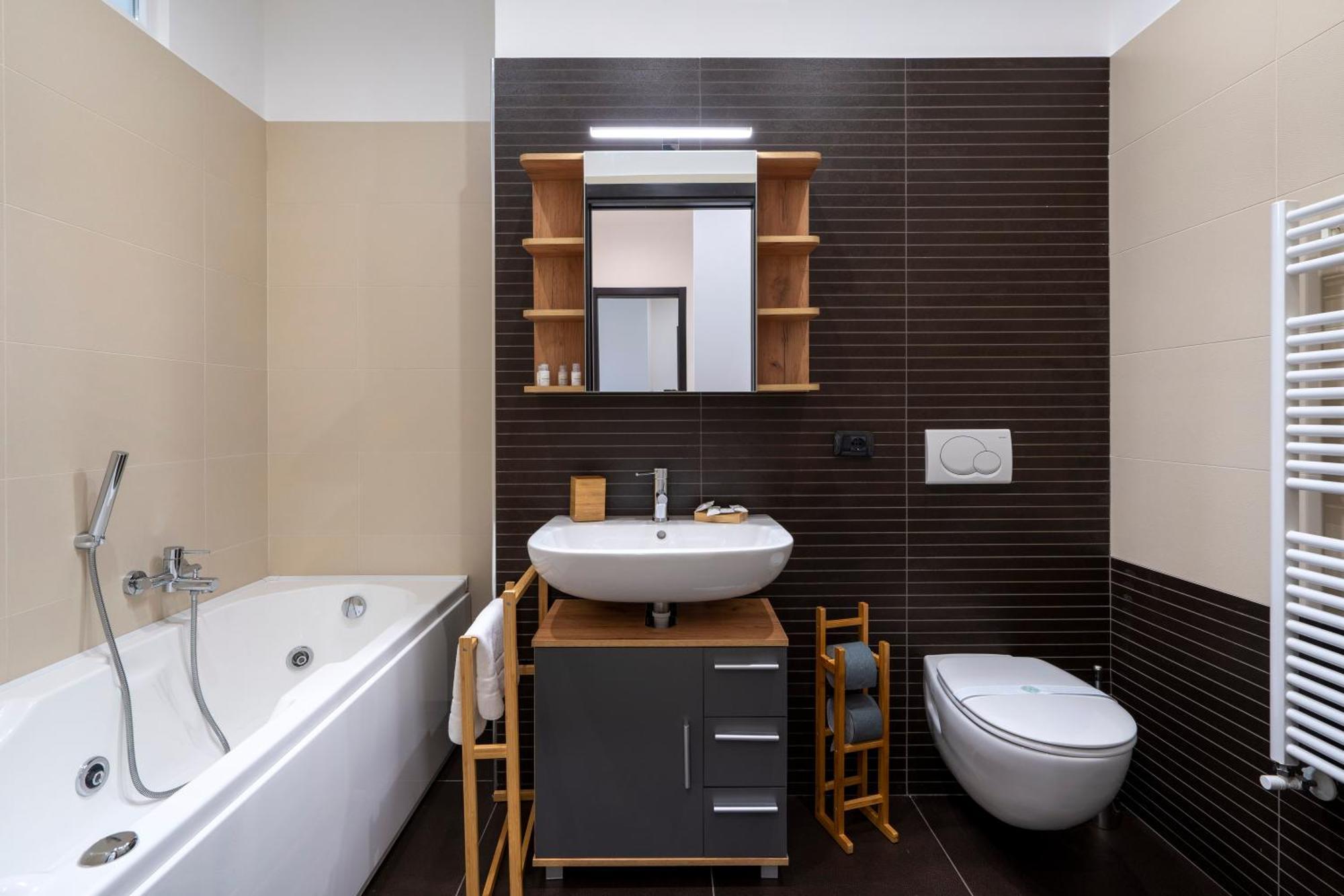 Boscoincitta Apt With Garage And Whirlpool Tub 바리 외부 사진